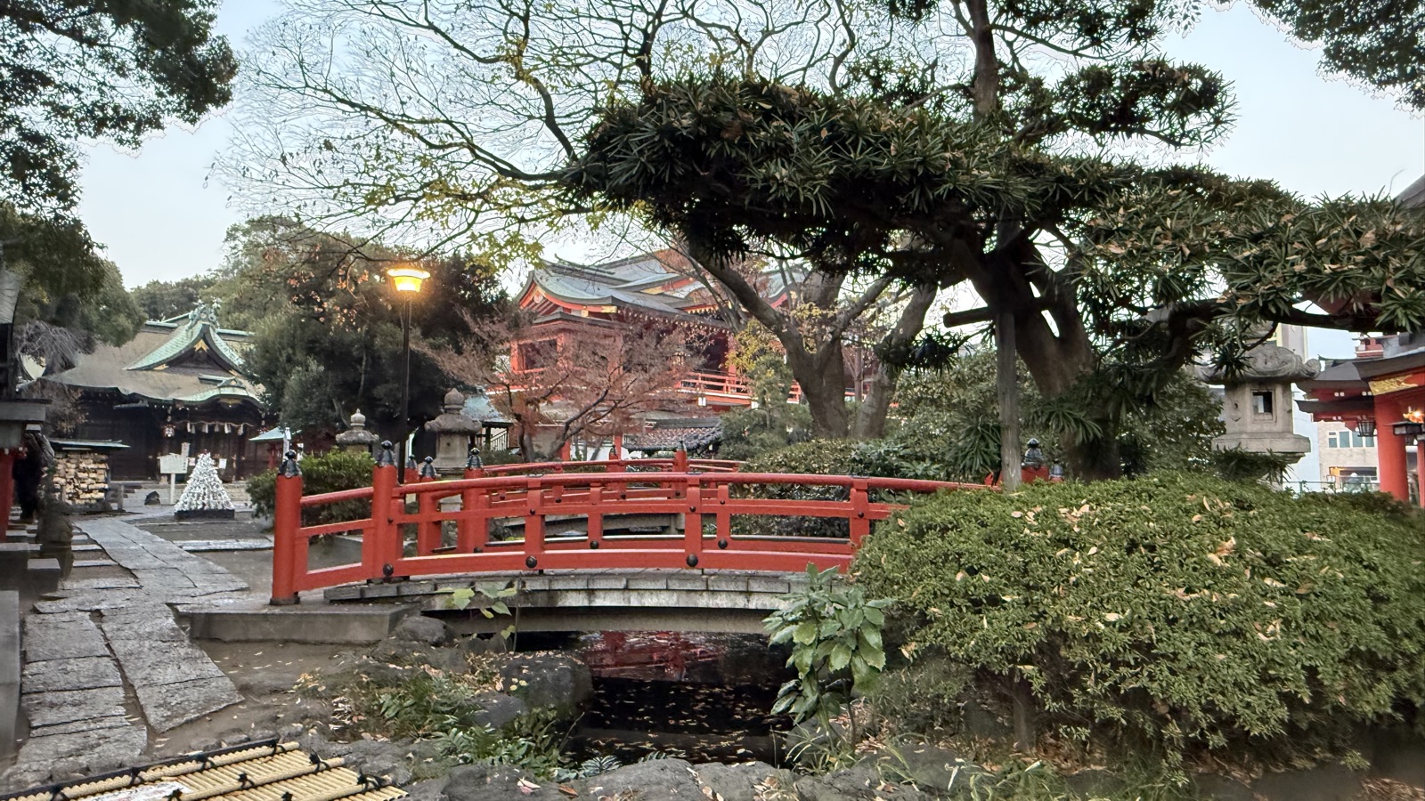 Drum bridge over Myoken Pond