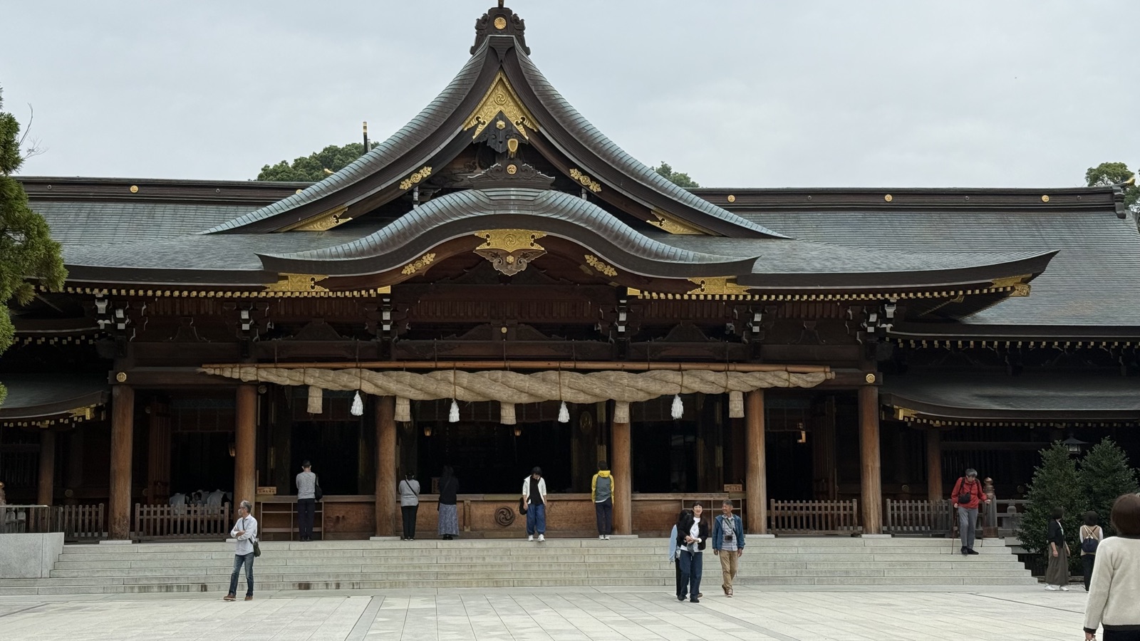 The worship hall seen head-on